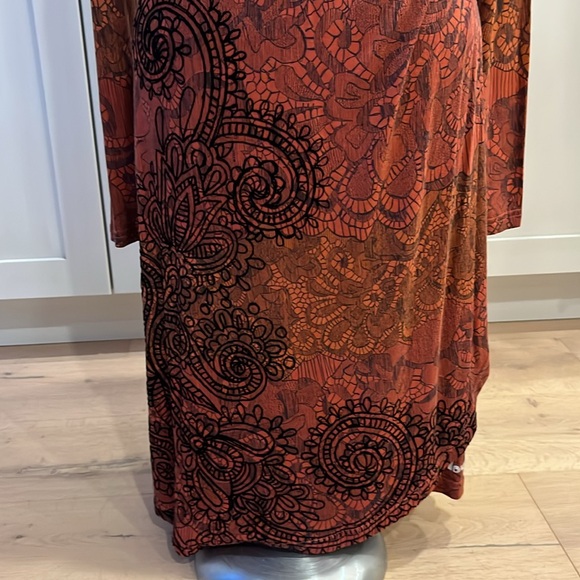 VGUC Desigual red faux wrap dress with black floral embroidery. - Picture 4 of 10